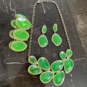 Gold Tone Shamrock Green Acrylic & White Rhinestone Studded Necklace Set